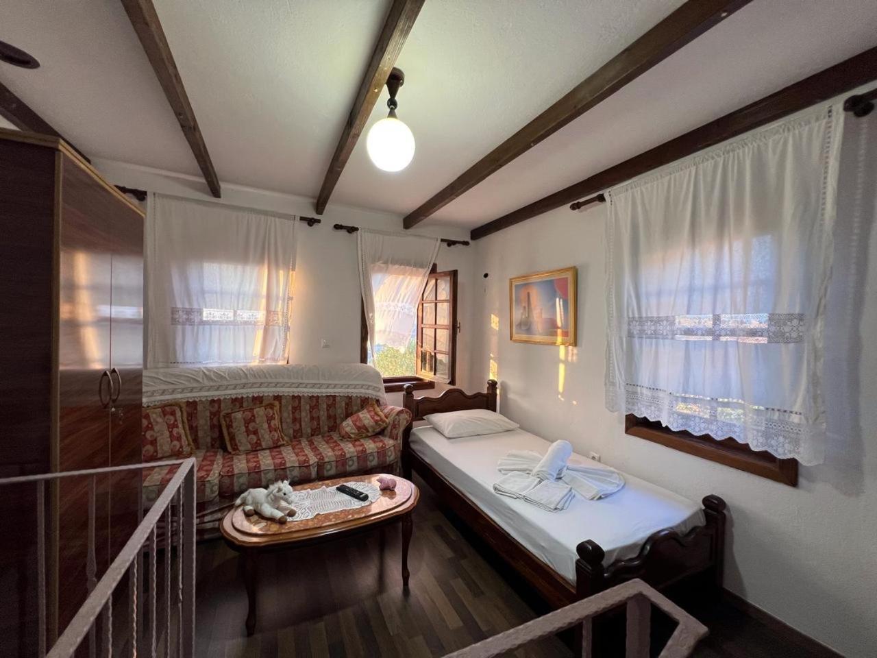 Hotel Pjetri House Berat Exteriér fotografie